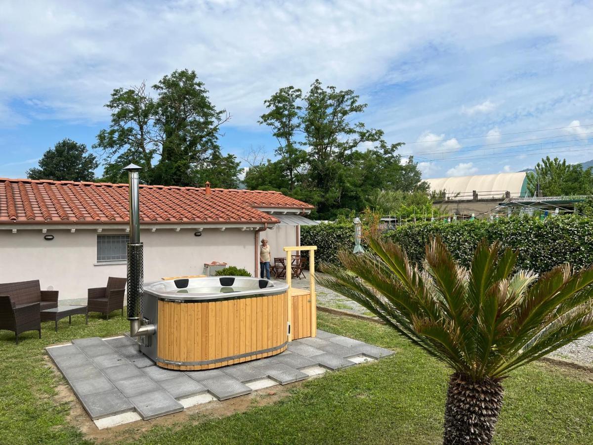 Villa La Camelia Massa e Cozzile Esterno foto