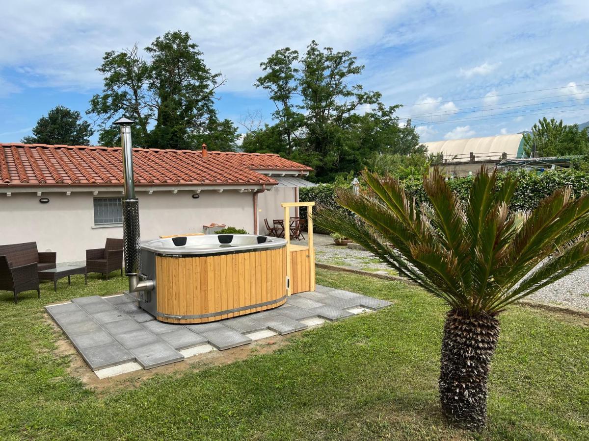 Villa La Camelia Massa e Cozzile Esterno foto
