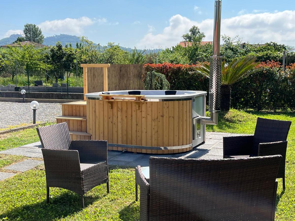 Villa La Camelia Massa e Cozzile Esterno foto